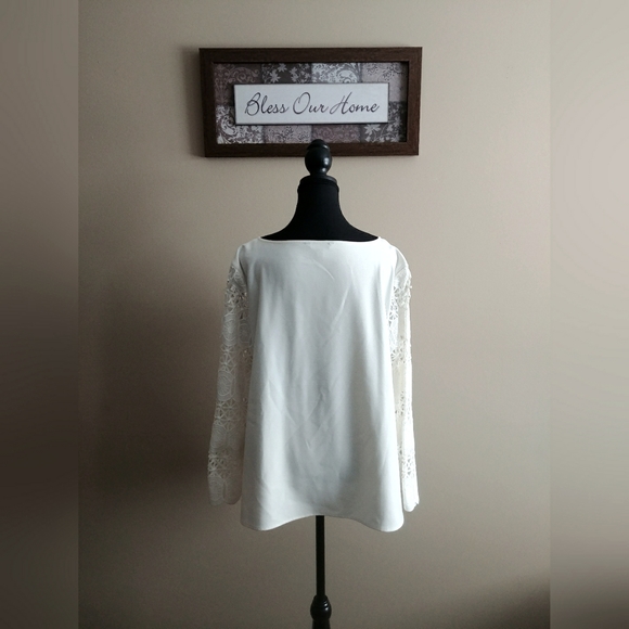 Banana Republic Elegant Cream Lace Long Sleeve Blouse. Size XL - Picture 10 of 10
